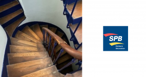 Rénovation complète en peinture d'une cage d'escalier